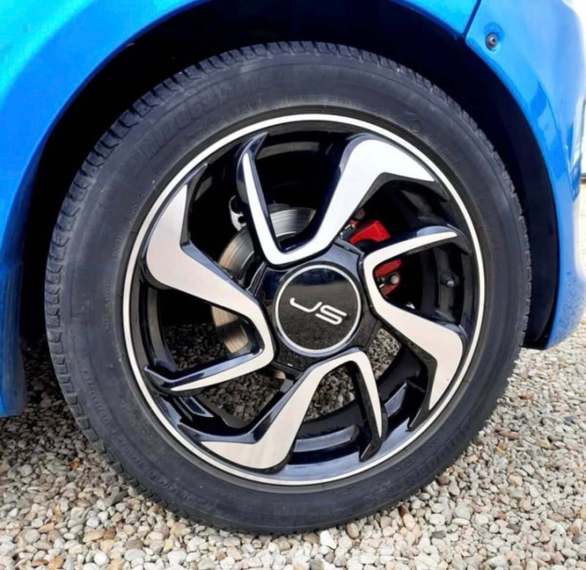 Ligier JLS50 – Image 15